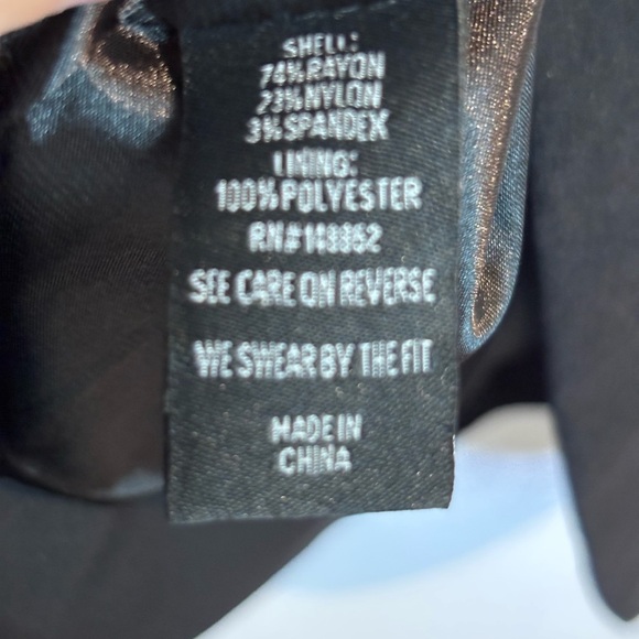 Torrid Plus Size 3 (3X / 22) Black One-Button Blazer Jacket Career Workwear - Picture 8 of 16